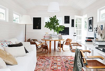 How to Decorate Small Spaces - One Kings Lane - Blog