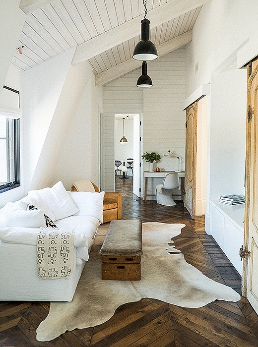 Get Inspired by the Warm Minimalist  Decor Trend