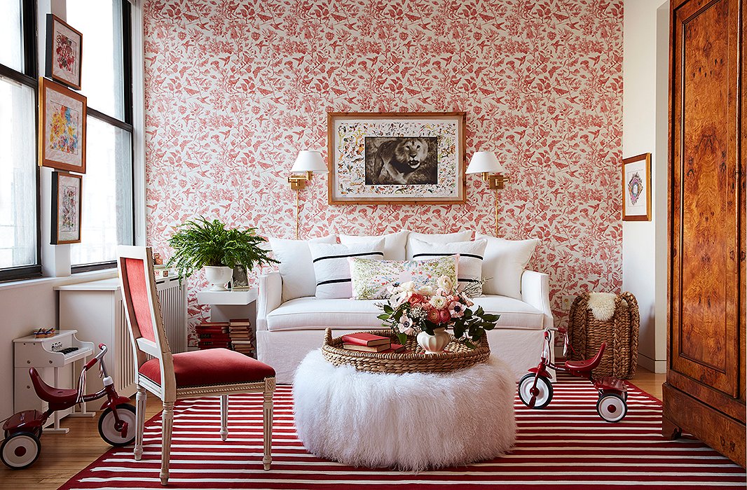 “It’s a color pop that I was not expecting,” Zanna says of the room’s new red-and-white palette. “I would never have gone for it, honestly, but it works so well.”
