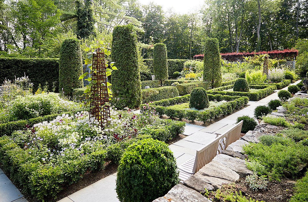 “I was inspired to make recent changes to this garden after visiting an English-style garden in Normandy created by the late, great landscape designer Russell Page,” says Bunny.
