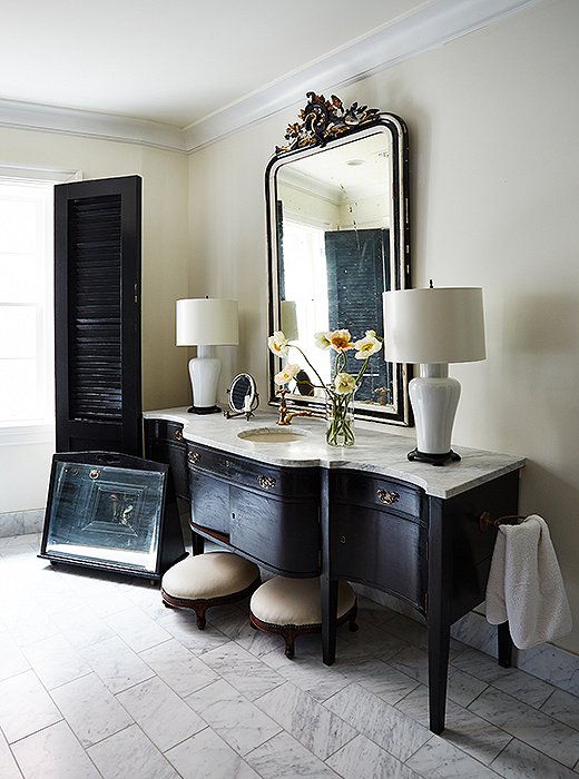 This designer says black toilets are dramatic and chic. Would you dare? -  The Washington Post