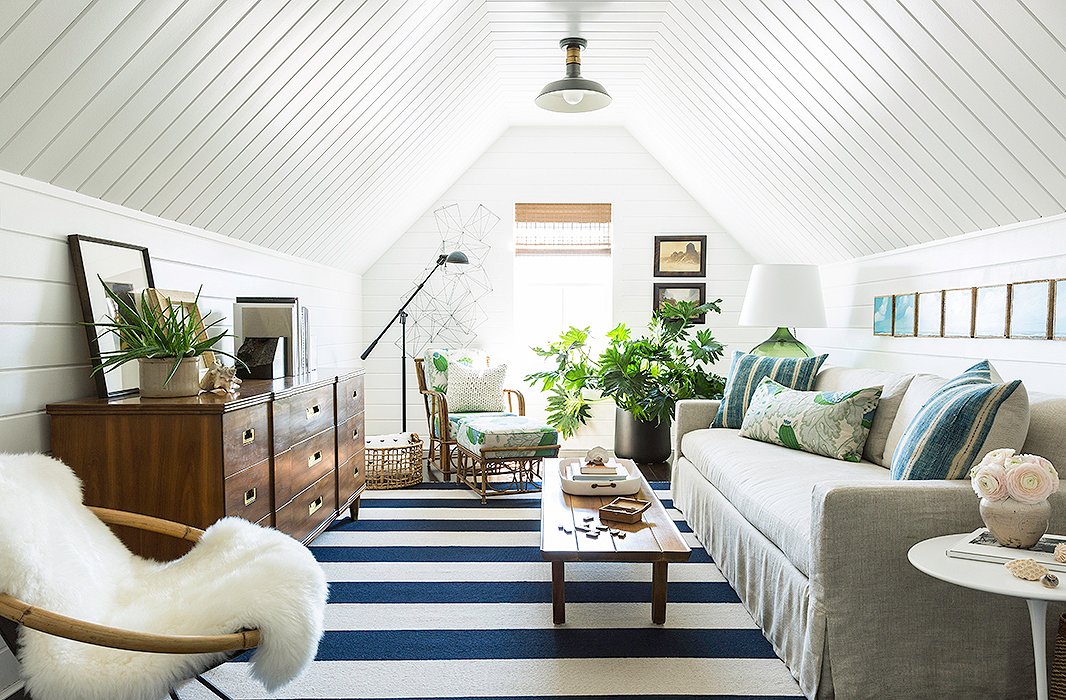 14 Beautiful Decorating Ideas For Blue And White