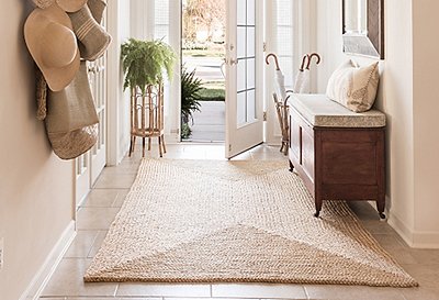 7 Perfect Ways to Decorate With Natural-Fiber Rugs