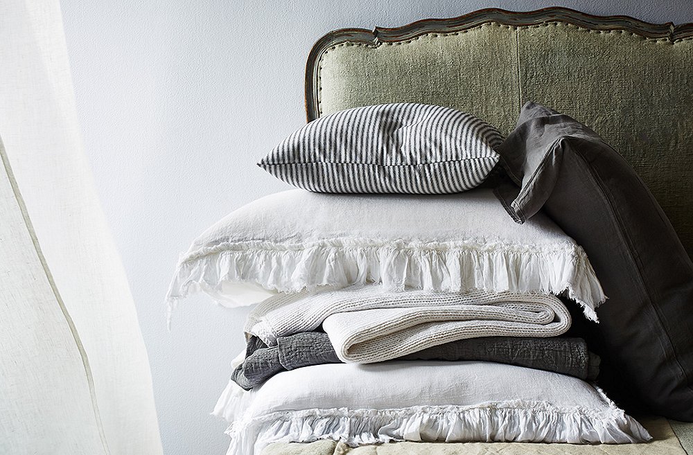 How to Wash a Comforter and Other Types of Blankets