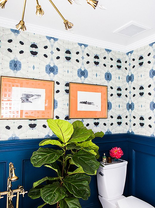 Bold Decorating Ideas For Small Bathrooms