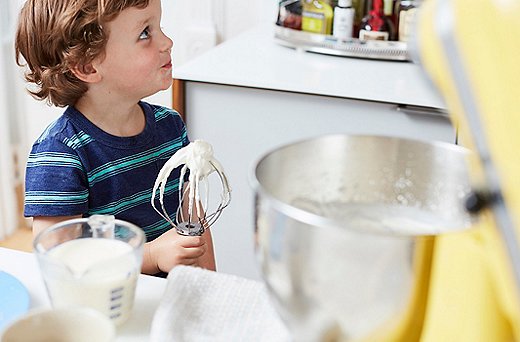 For toddlers and anyone else abstaining, you can easily put some whipped cream and sugar aside at this step and top it with nutmeg and lemon zest. They won’t miss the bourbon.
