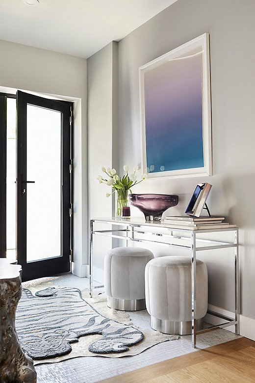 Dawn Wolfe’s Twilight Ombré sets the tone for this cool and collected entryway. 
