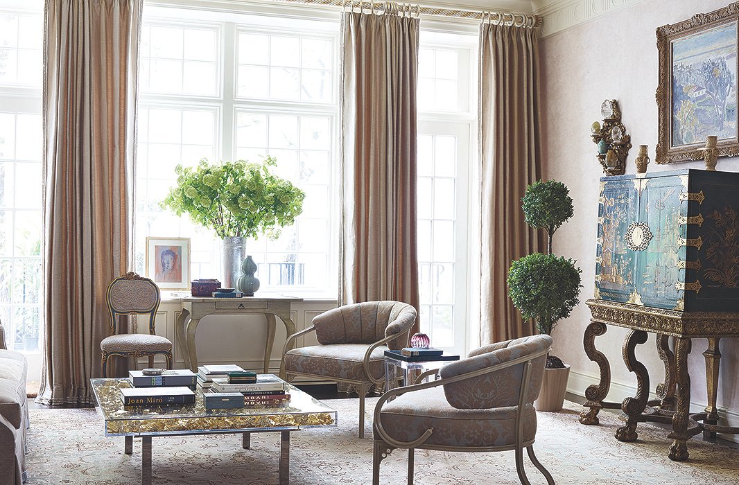 A Manhattan townhouse Celerie infused with her expert old-meets-new mix.
