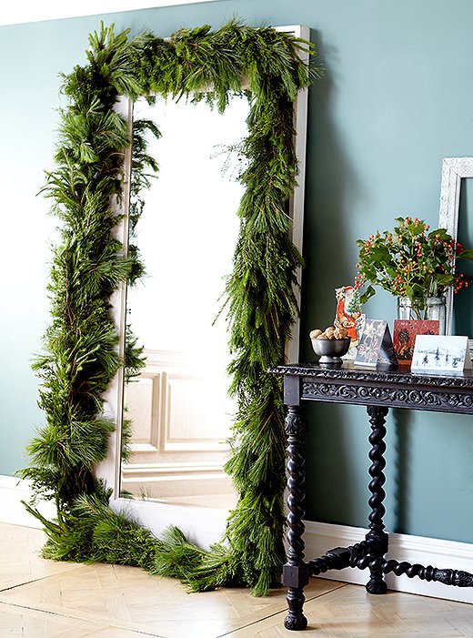 7 Brilliantly Easy Ways to Decorate with Holiday Greenery