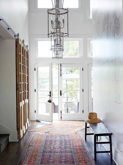 6 Easy Ways To Master The Layered Rug Look, Small Area Rugs For Entryway