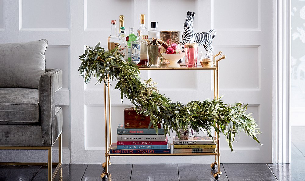 7 Simple and Beautiful Holiday Greenery Ideas