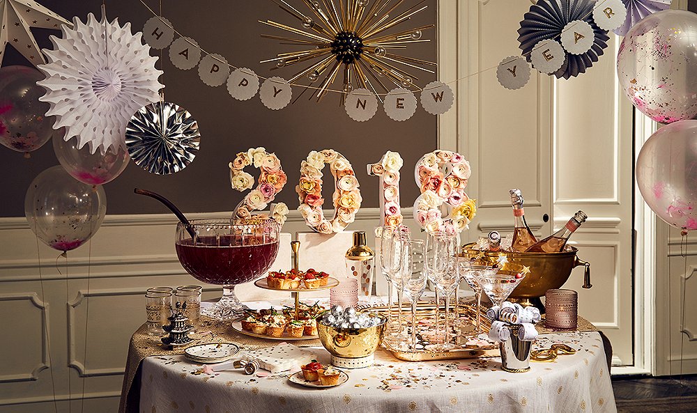 How To Host A Chic New Year S Eve Party