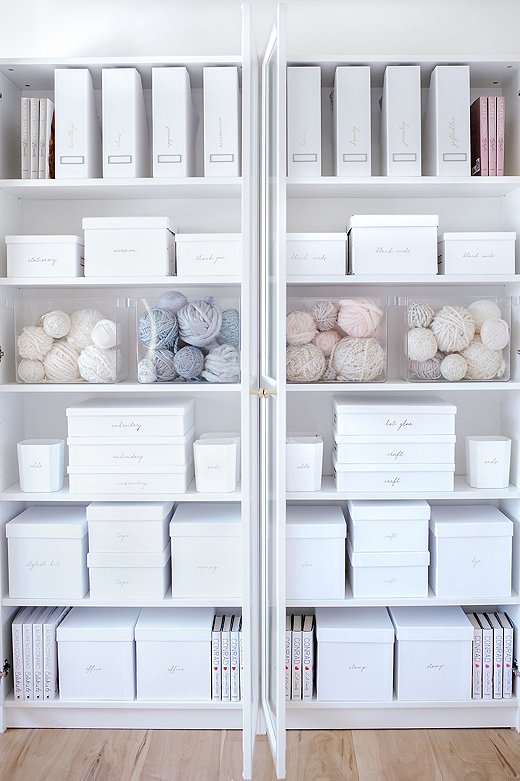 Joanna and Clea made sure to show off the pastel-toned knitting supplies in Lauren Conrad’s craft room.
