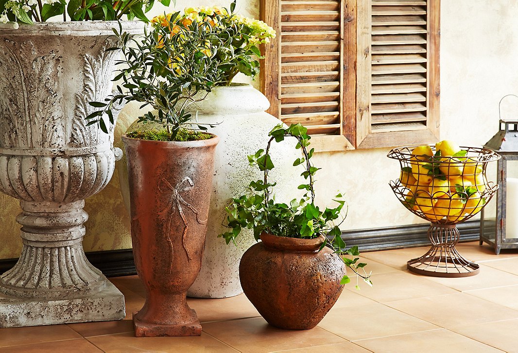 Indoors or out, this vignette brings the Mediterranean magic home.

