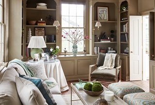 English Cottage Design Ideas Psoriasisguru Com   OKL SIT 0008213 LIFE CR Sunroom Living V2 001 