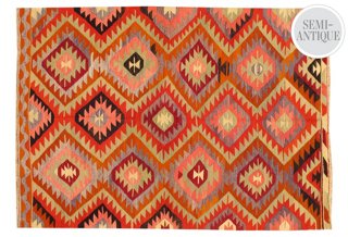 5'6"x7'8" Kilim, Green/Red/Lavender/Pink