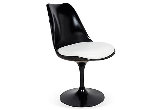 Eero Saarinen Tulip Chair, Black