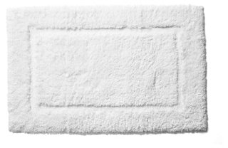 white bath rug