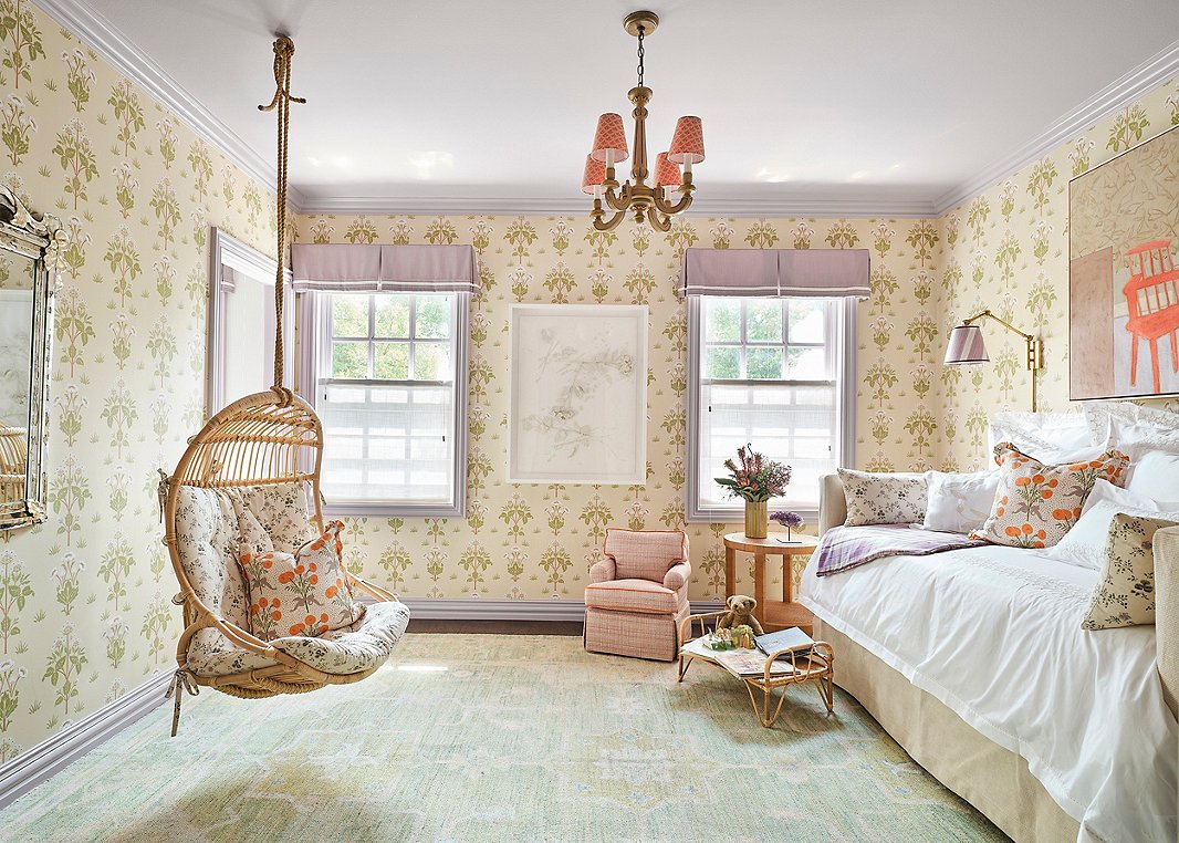 A seven-year-old with Rett Syndrome who uses a wheelchair for mobility and a retinal device to “speak” inspired this en-suite bedroom from Acorn & Oak by Shelly Rosenberg. Shelly worked with 2g Habitats to incorporate adaptive design techniques, a discipline very close to her heart, as one of her children lives with Down Syndrome. Photo by Stephen Karlisch.
