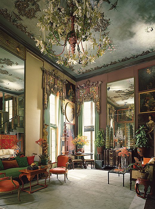 The drawing room, featuring a chandelier blooming with Venetian glass flowers. 
