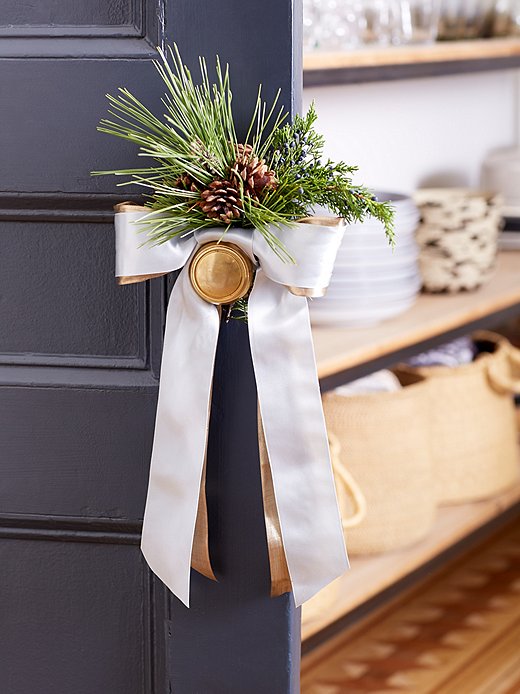 Bring festive spirit to any spot with our easy greenery DIYs.
