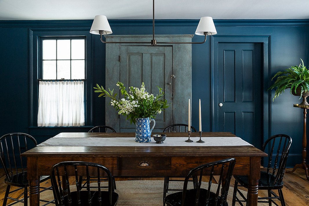 The Richters knocked down walls to make this dining area part of the kitchen.
