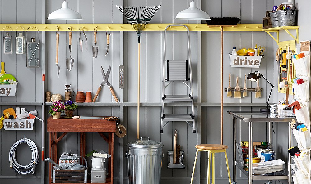 Tidy Up Your Garage with These Six Tricks