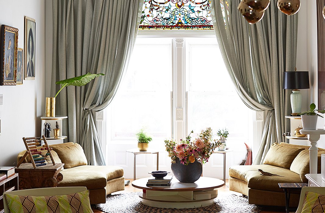 Living Room Curtains: the Complete Guide to Beautiful Drapery 