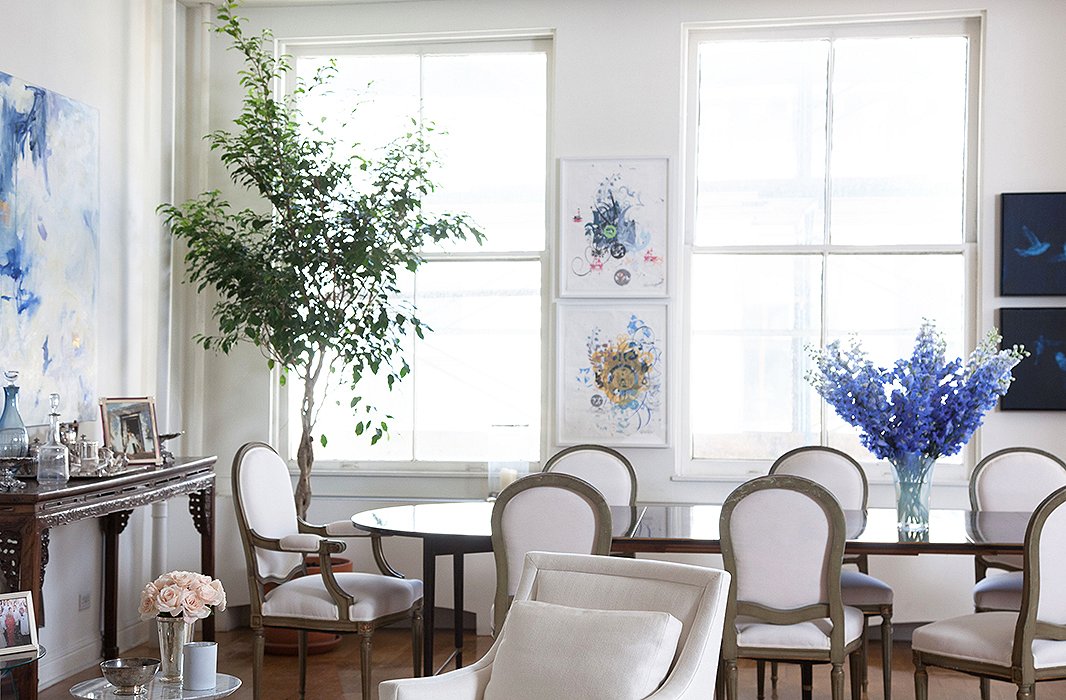 Chantecaille takes a refreshingly casual approach to placing serious pieces of art. On two narrow strips of wall space in the dining room, she hung works by Julie Combal (painting at left), Ryan McGinness, and a pair of bird paintings by Ross Bleckner, all art-world luminaries.

