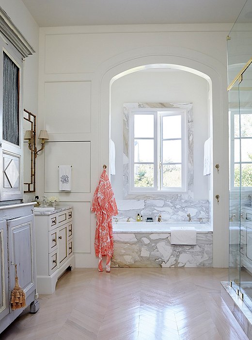 Brass hardware and fixtures look timeless—and wonderfully luxe—in the bath.
