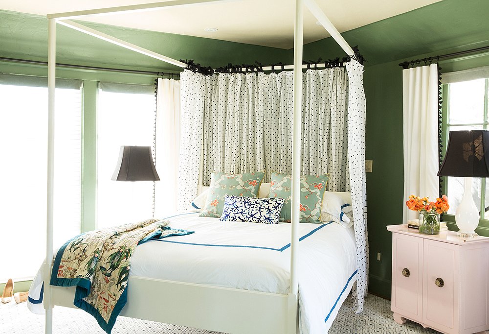 Rather than fight the previous owner’s bed-in-a-corner orientation, complete with a hanging pendant light and wall mounts, Chloe embraced it with an architectural canopied bed, which “made it seem purposeful and not like a ship crashed in the corner.”
