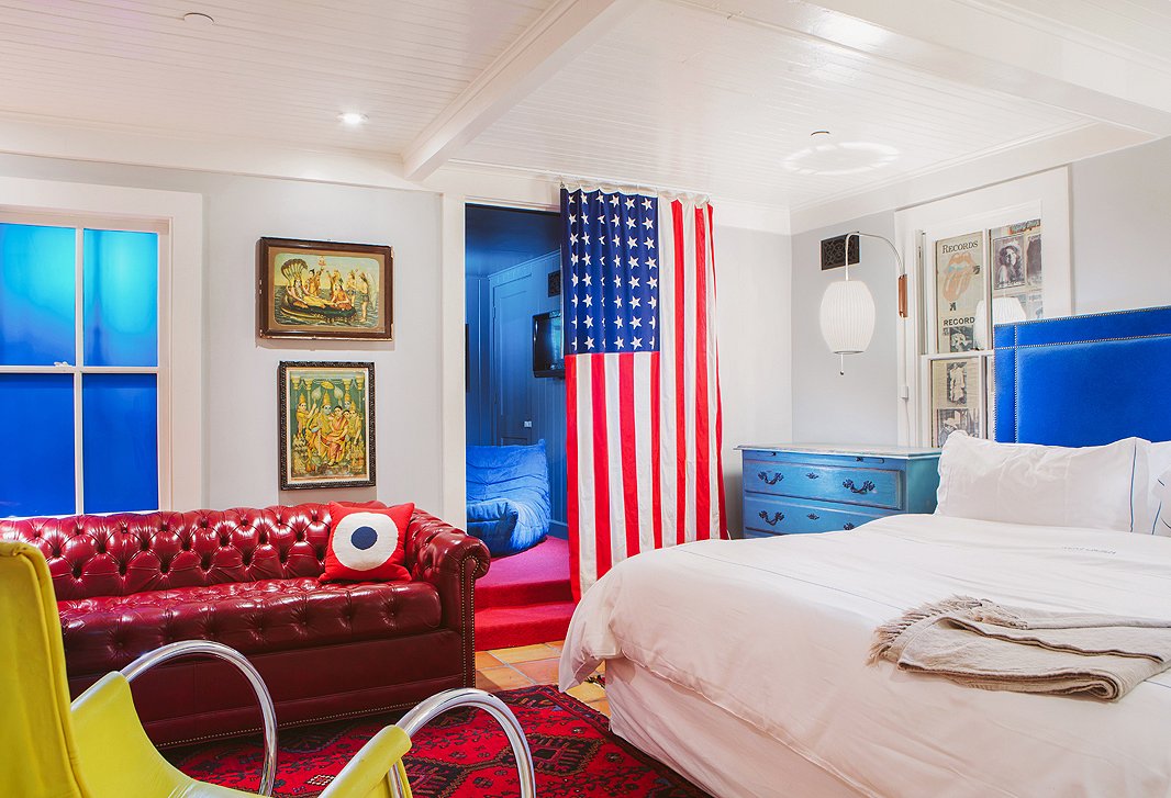 If blue is the hotel’s signature color, red runs a close second, chosen for its color-wheel contrast with blue and classic Americana leanings.
