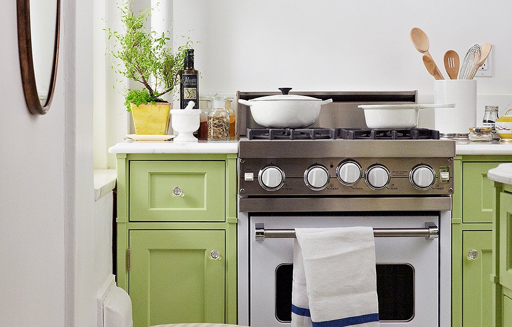 Step Inside the Perfect Petite Kitchen