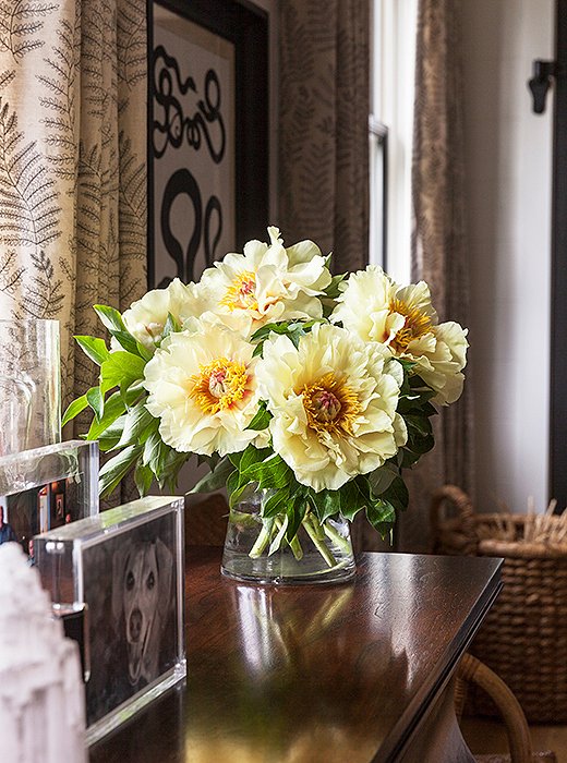 The voluptuousness of these late-summer peonies means you don’t need many to create a full-looking arrangement.
