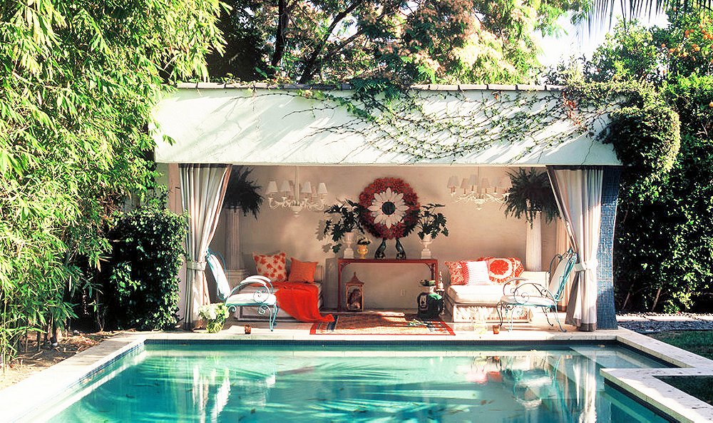 Backyard pool house ideas