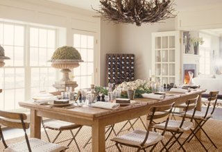 Decorating And Entertaining With Wine