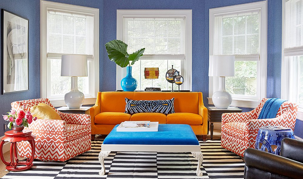 decorate a small living room blue wall color