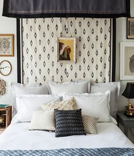 How to Arrange Throw Pillows on King Bed