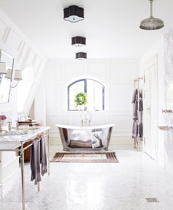 Decorating Ideas For White Bathrooms