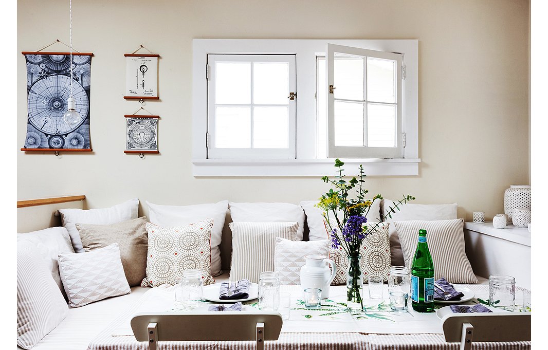 How to Decorate Small Spaces - One Kings Lane - Blog